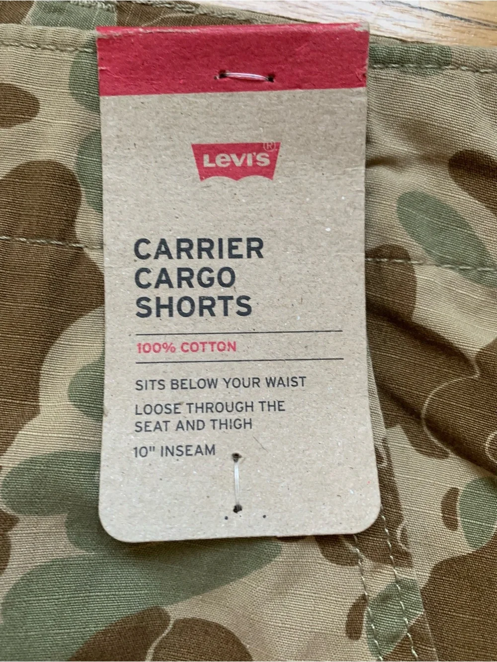 NWT Levi's Carrier Cargo Olive & Brown 100% Cotton Camouflage 10” Shorts Size 48